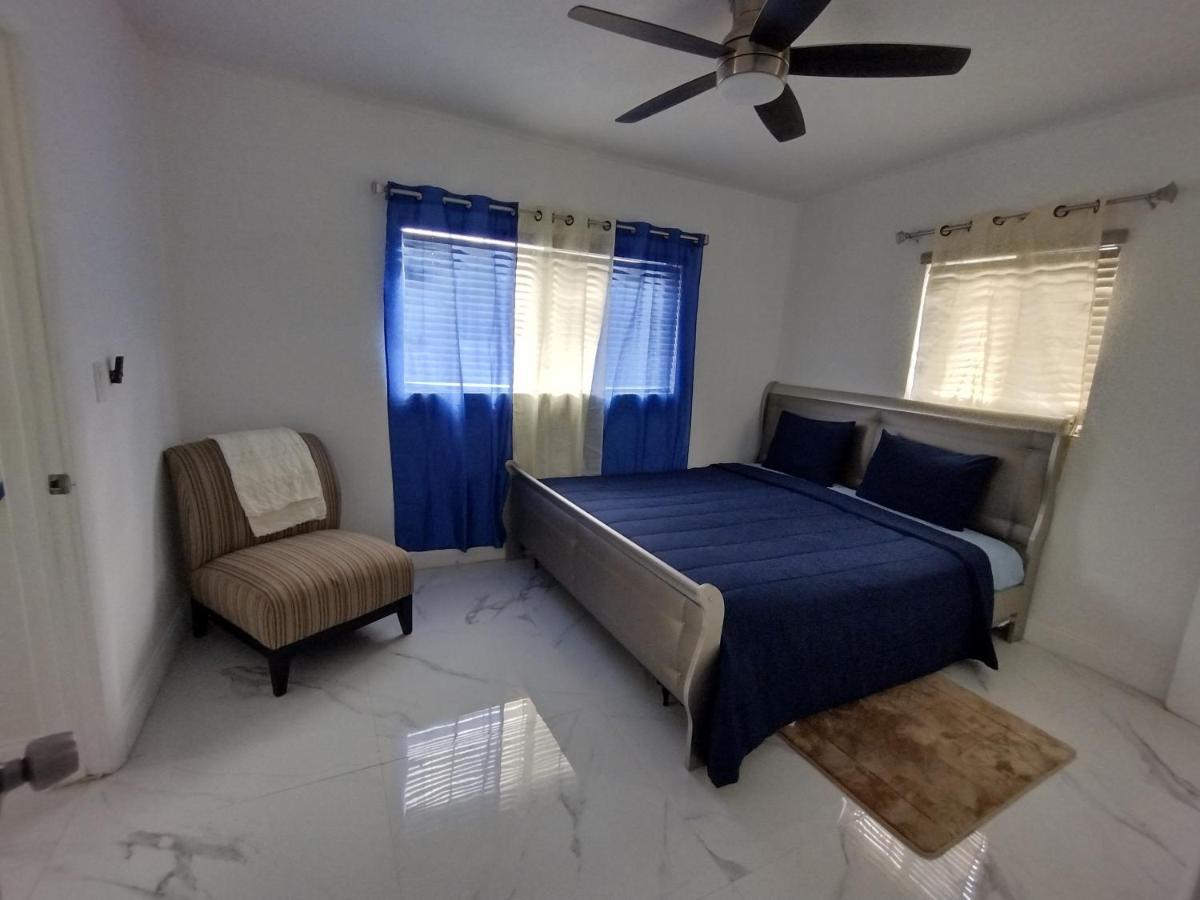 Cheerful 3-Bedroom Home /Ac+ Free Parking 노스마이애미비치 외부 사진