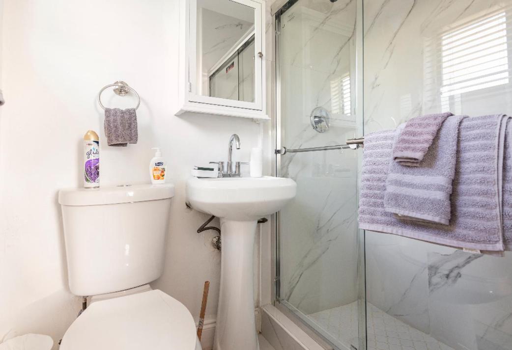 Cheerful 3-Bedroom Home /Ac+ Free Parking 노스마이애미비치 외부 사진